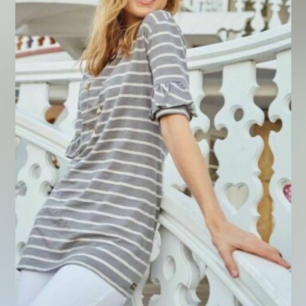Matilda Jane Woman’s Navigate You Grey And White Striped Ruffle Sleeved Top XS